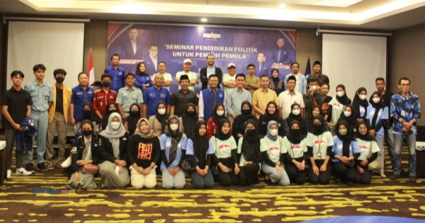 Demokrat Ntb Dalam Suatu Acara Bersama Pemuda Mahasiswa Dan Pelajar Di Mataram