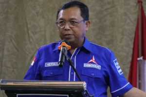 Herman Khaeron 4