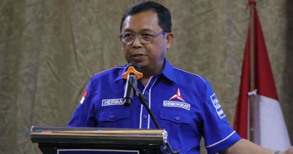 Herman Khaeron 4