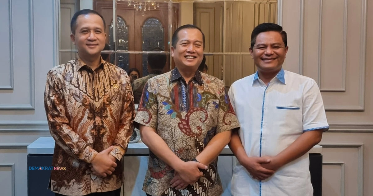 Menteri Transmigrasi Gubernur Ntb Dan Ketua Dpd Partai Demokrat Ntb