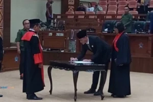 Royke Anter Resmi Gantikan Billy Lombok Sebagai Wakil Ketua Dprd Sulut