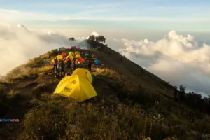 Camp Di Puncak Rinjani