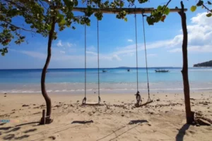 Pantai Pandanan Lombok Utara