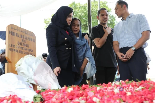 Pemakaman Pakde Djoni 1