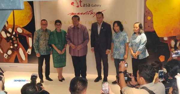 Sby Resmikan Stasa Gallery