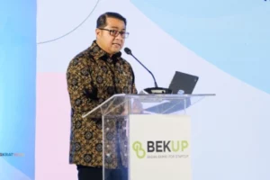 Teuku Riefky Harsya