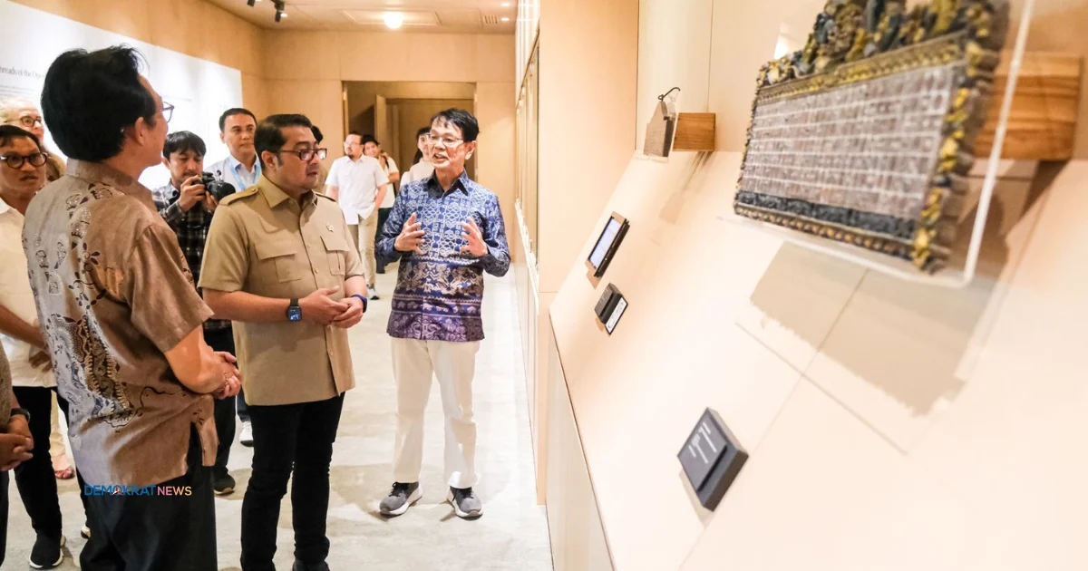 Teuku Riefky Harsya Di Museum Saka Bali