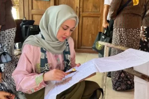 Dina Lorenza Anggota Komisi Vii Dpr Ri Dina Lorenza Anggota Komisi Vii Dpr Ri