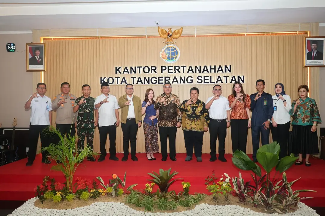 Foto Bersama Wamen Atr Di Kantah Tangsel