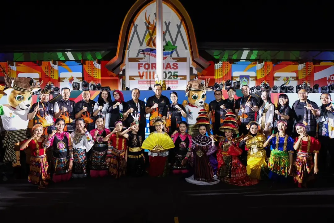 Menko Ahy Menekraf Dan Gubernur Ntb Usai Pembukaan Fornas Viii