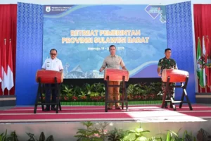 Menteri Transmigrasi M. Iftitah Sulaiman Suryanagara Saat Retreat Pemprov Sulbar