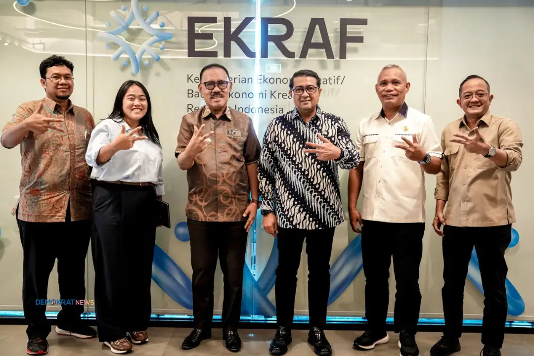 Teuku Riefky Harsya Dan James Uang