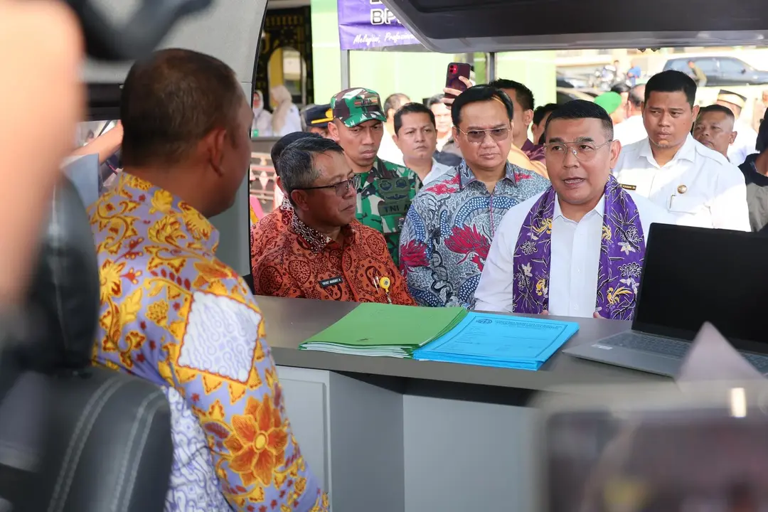 Wamen Atr Ossy Dermawan Tinjau Layanan Sertipikat Keliling Tangerang