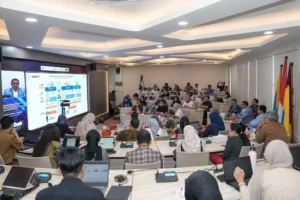 Menteri Ekraf Teuku Riefky Harsya Di Unair