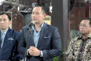 Ahy Gelar Konferensi Pers