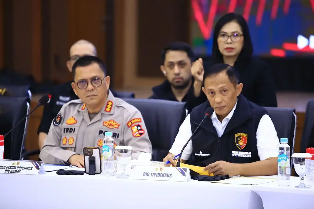 Brigjen Pol. Helfi Assegaf Saat Konferensi Pers