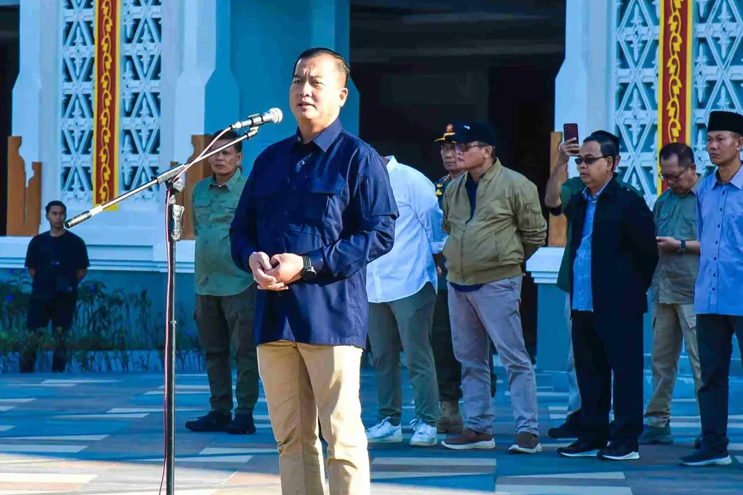 Gubernur Lalu Iqbal Memimpin Apel Pagi