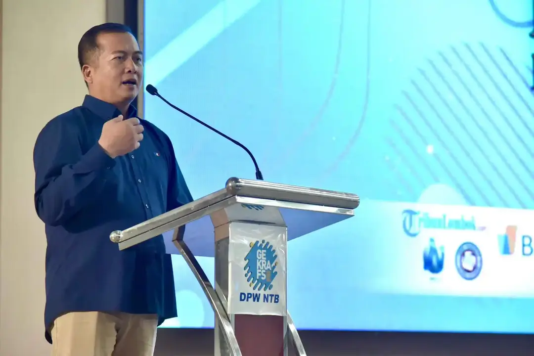 Gubernur Ntb Buka Festival Perak 2025