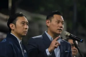 Ibas Saat Konferensi Pers Di Puri Cikeas Ibas Saat Konferensi Pers Di Puri Cikeas