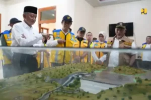 Menteri Pu Dody Hanggodo Tinjau Bendungan Logung Menteri Pu Dody Hanggodo Tinjau Bendungan Logung