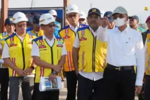 Menteri Pupr Dody Hanggodo Meninjau Tol Semarang Demak Yang Terintegrasi Tanggul Laut Menteri Pupr Dody Hanggodo Meninjau Tol Semarang Demak Yang Terintegrasi Tanggul Laut