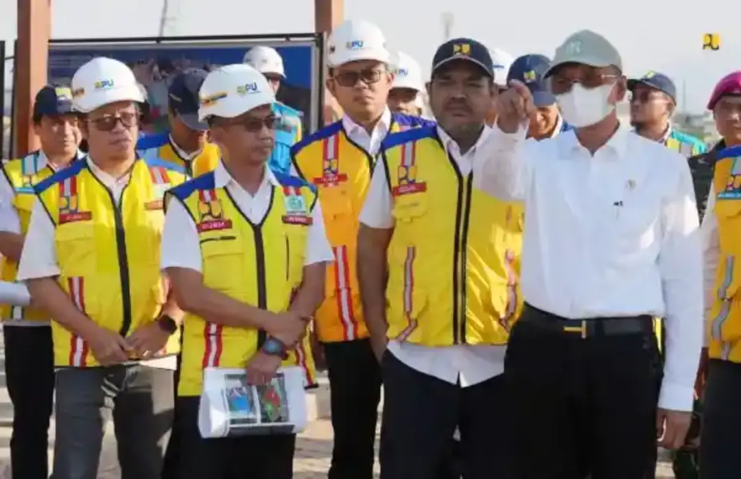 Menteri Pupr Dody Hanggodo Meninjau Tol Semarang Demak Yang Terintegrasi Tanggul Laut