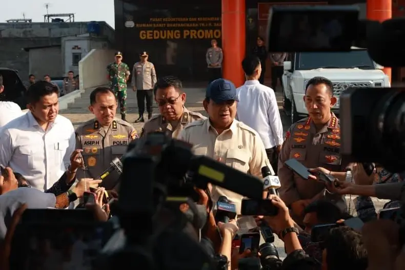 Prabowo Beri Keterangan Pers Di Rs Polri