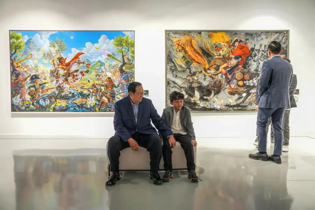 Sby Dan Seniman Kolaborasi Lukis Perdamaian