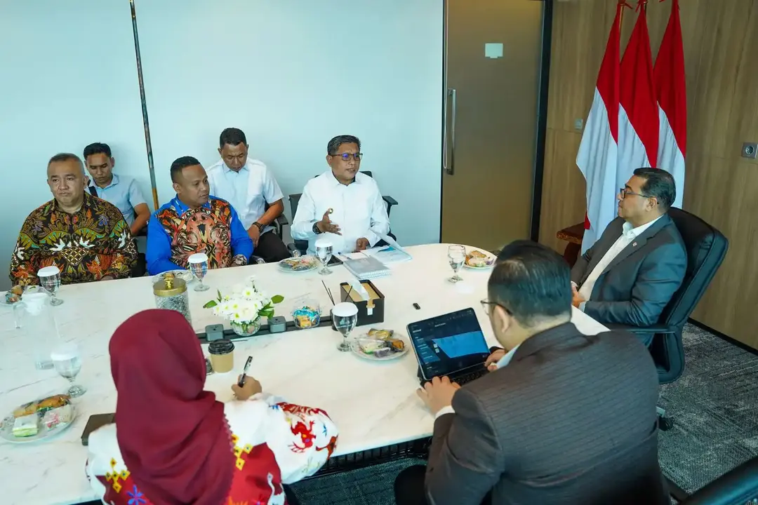 Wali Kota Ambon Bodewin M. Wattimena Saat Audiensi Dengan Menteri Ekraf