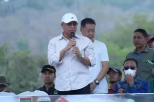 Wali Kota Bima Buka Pacuan Kuda Tradisional