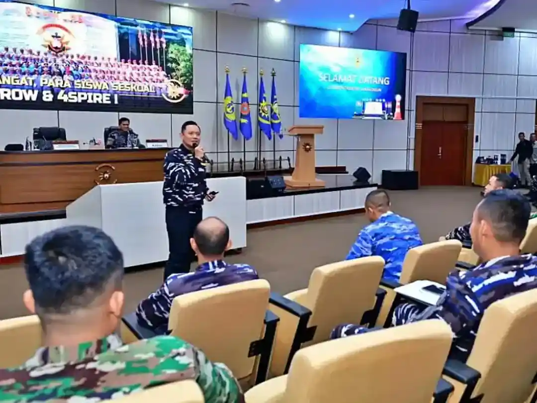 Ahy Berikan Kuliah Umum Di Seskoal