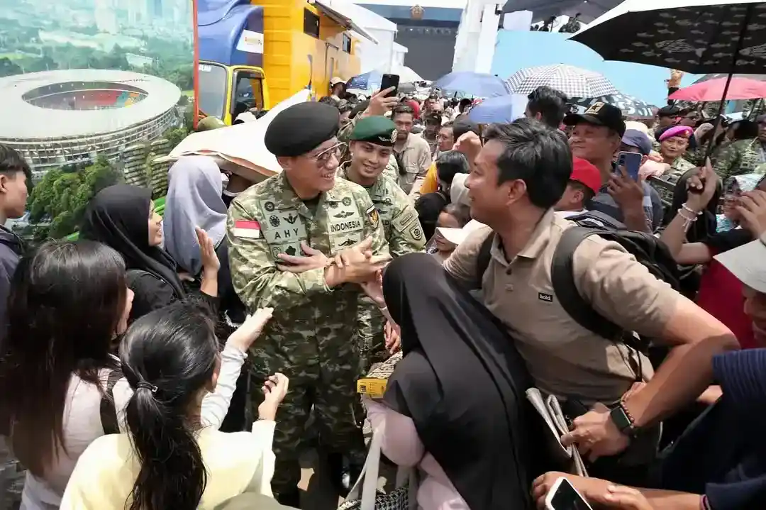 Ahy Hadiri Upacara Hut Ke 80 Tni Di Monas