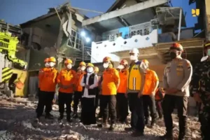 Menteri Pu Dody Hanggodo Tinjau Lokasi Robohnya Pesantren Al Khoziny