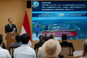 Menteri Transmigrasi Di Osaka Expo Menteri Transmigrasi Di Osaka Expo