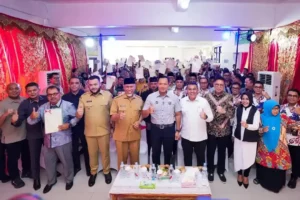 Penyerahan Sertipikat Tanah Ulayat Di Padang Penyerahan Sertifikat Tanah Ulayat Di Padang