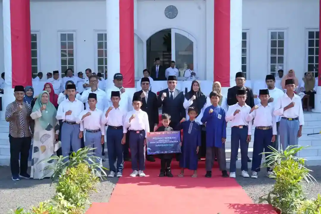 Wali Kota Bima Serahkan Santunan Pt Pelindo