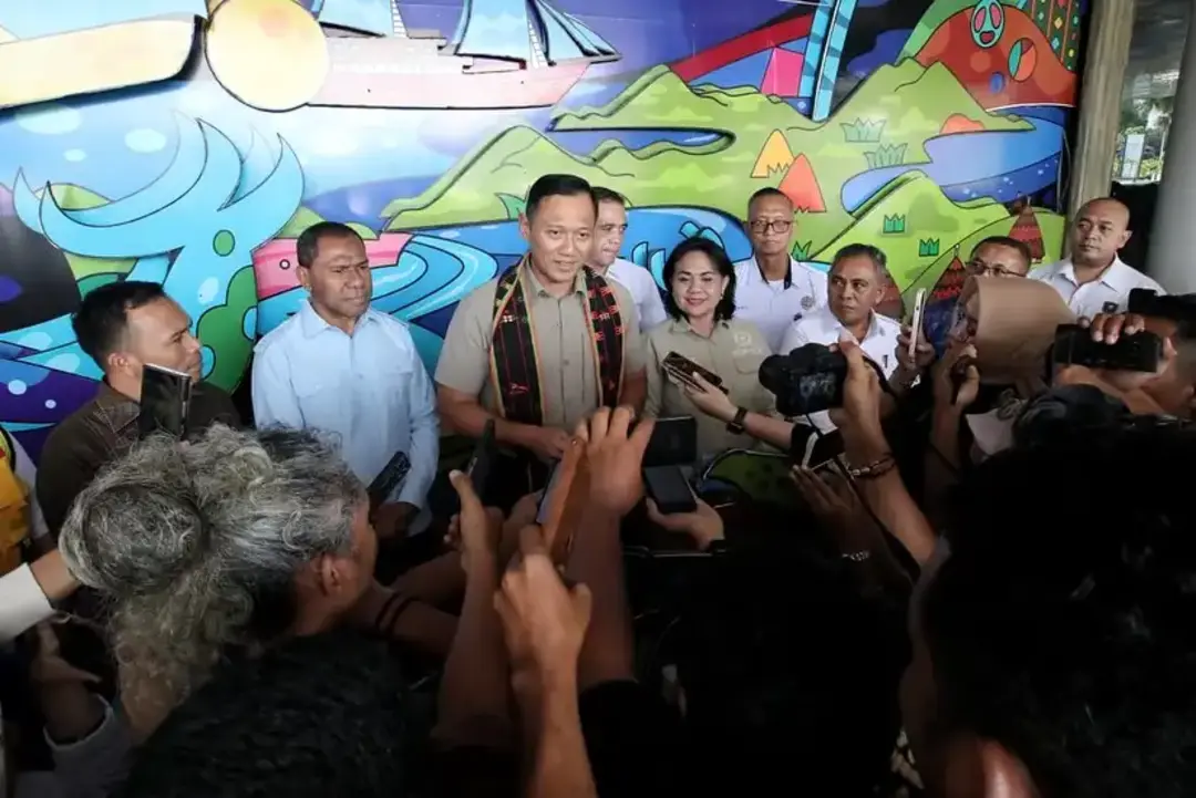 Ahy Tinjau Bandara Komodo