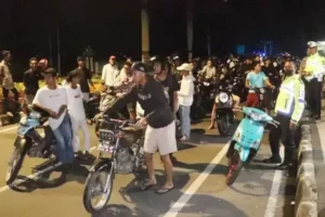 Balap Liar Pelajar Mataram Kembali Viral Balap Liar Pelajar Mataram Kembali Viral