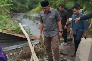 Lalu Zaenul Hamdi Mendesak Perbaikan Drainase Di Lombok Timur Lalu Zaenul Hamdi Mendesak Perbaikan Drainase Di Lombok Timur 1