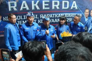Herman Khaeron Pimpin Konferensi Pers Rakerda Demokrat Ntb