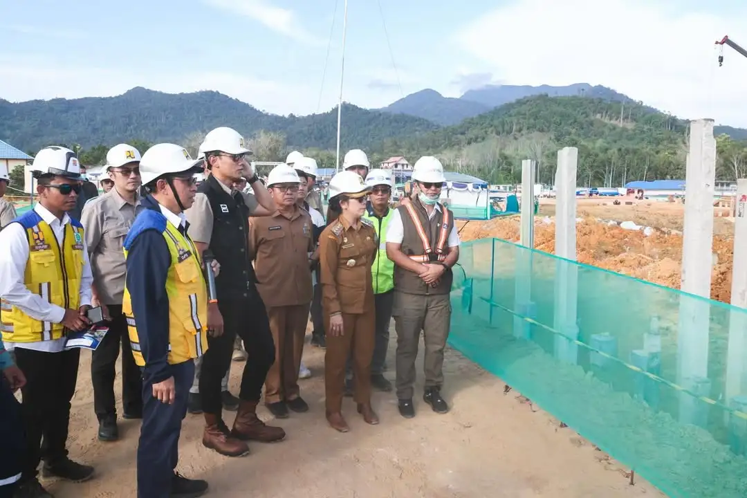 Ahy Tinjau Pembangunan Sekolah Rakyat Singkawang
