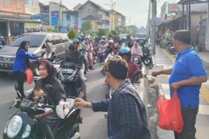 Demokrat Basel Bagi Takjil