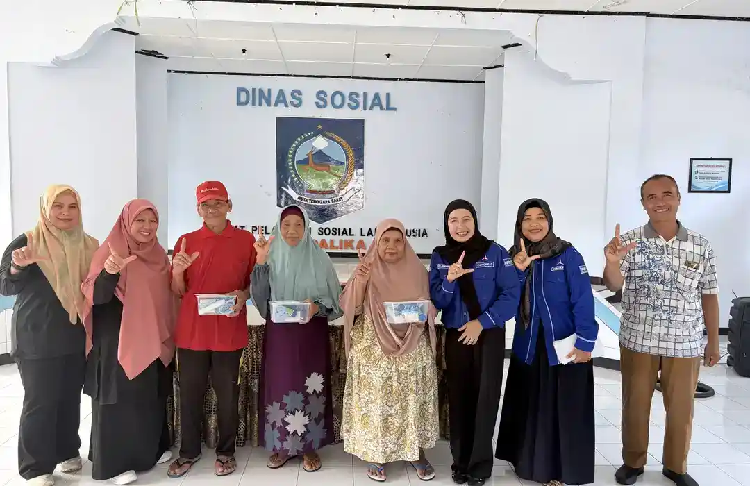 Pdri Ntb Bagikan Bantuan Untuk Lansia Di Ppslu Mandalika