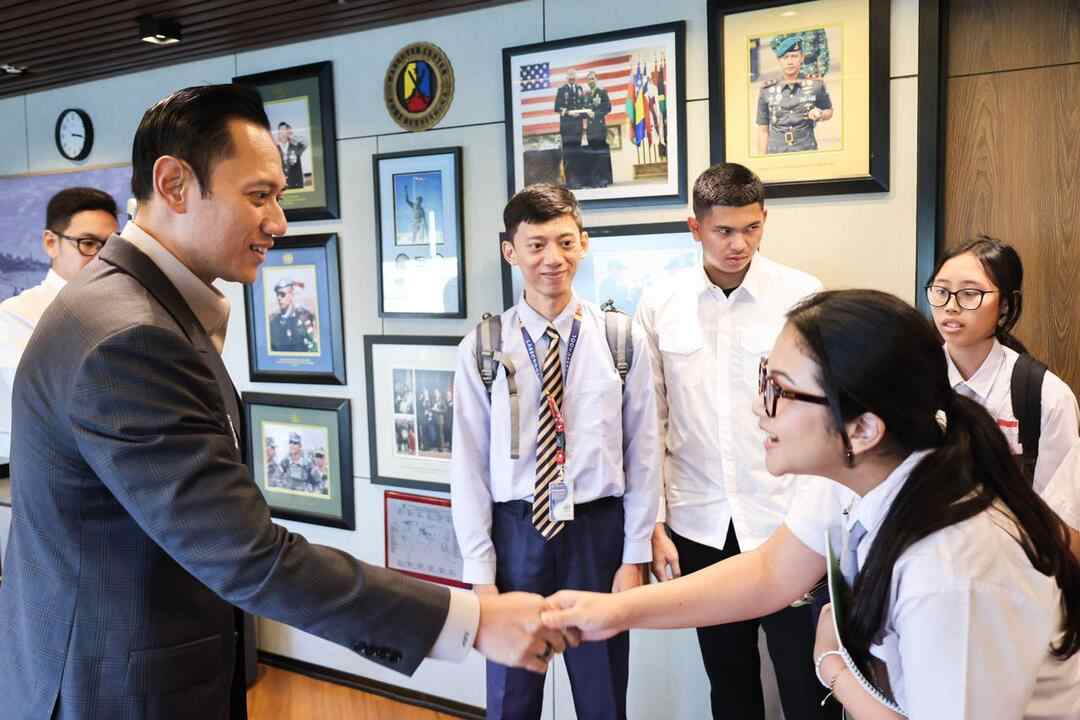 Ahy Terima Audiensi Siswa Labschool Cireundeu